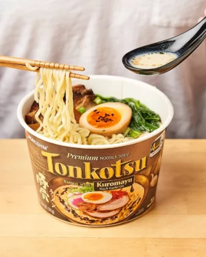 Buy from Fornaxmall.com Nongshim Premium Tonkotusu Kuromayu Noodle Soup 6
